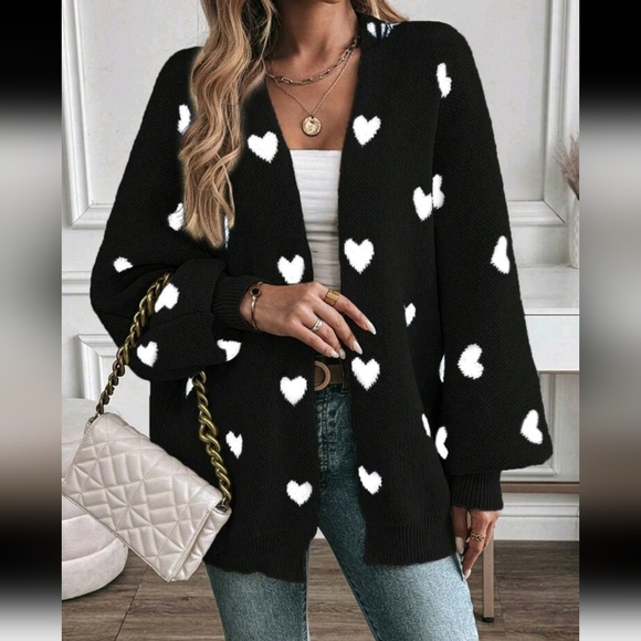 V-Neck Heart All-Over Print Knit Cardigan For Women - Picture 3 of 5